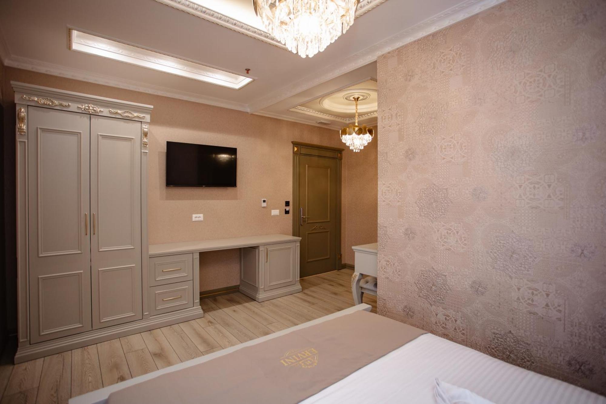 Ervini Boutique Hotel Shkoder Exterior photo