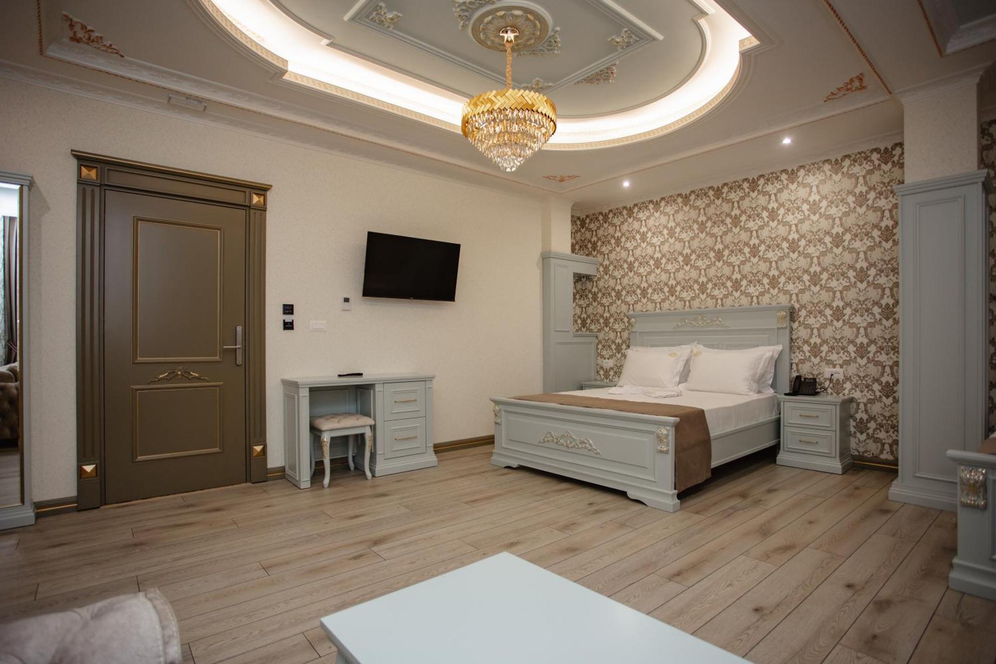 Ervini Boutique Hotel Shkoder Exterior photo
